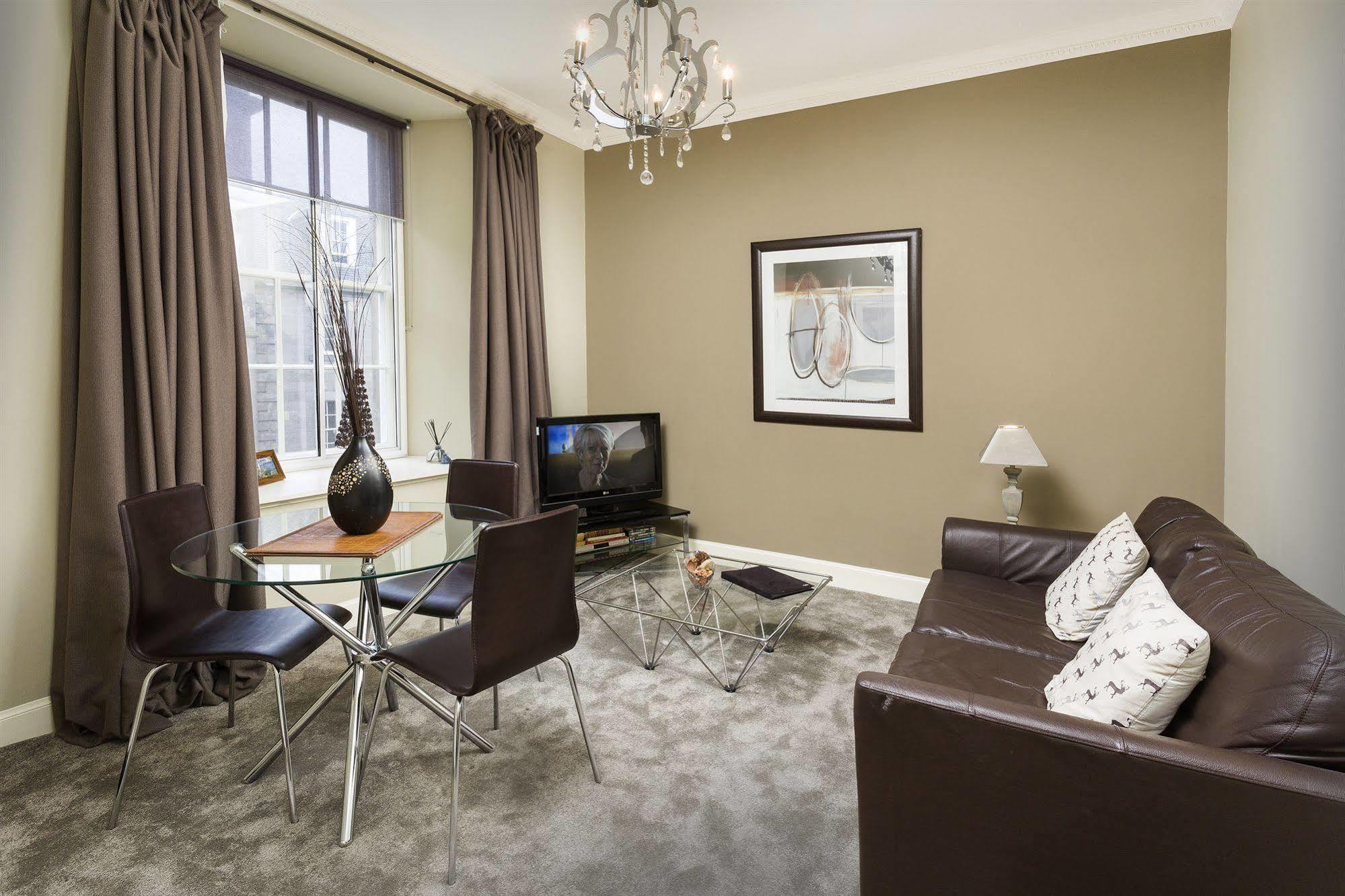 Nicolson Apartments เอดินบะระ ภายนอก รูปภาพ
